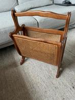 Rotan vintage lectuurbak, Huis en Inrichting, Woonaccessoires | Krantenbakken en Lectuurbakken, Ophalen, Zo goed als nieuw