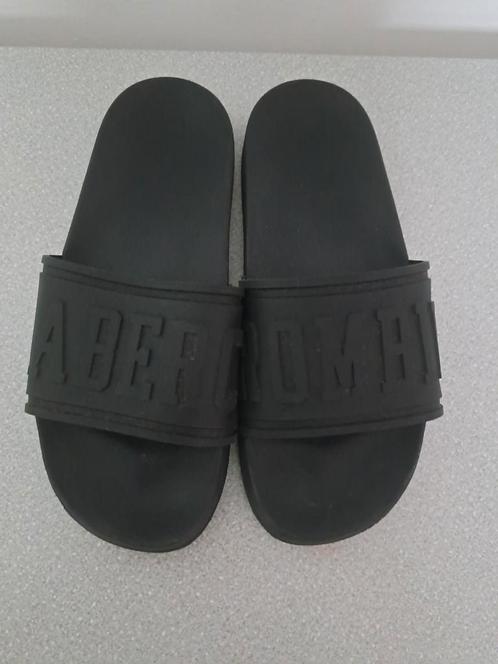 Abercrombie & Fitch slippers, Kleding | Dames, Schoenen, Slippers, Ophalen of Verzenden