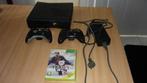 Xbox 360 Slim 2 controllers en Fifa, Spelcomputers en Games, Spelcomputers | Xbox 360, Ophalen of Verzenden, Met 1 controller