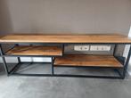Tv meubel/dressoir van mangohout en zwart metaal, Ophalen, 100 tot 150 cm, Zo goed als nieuw, Metaal