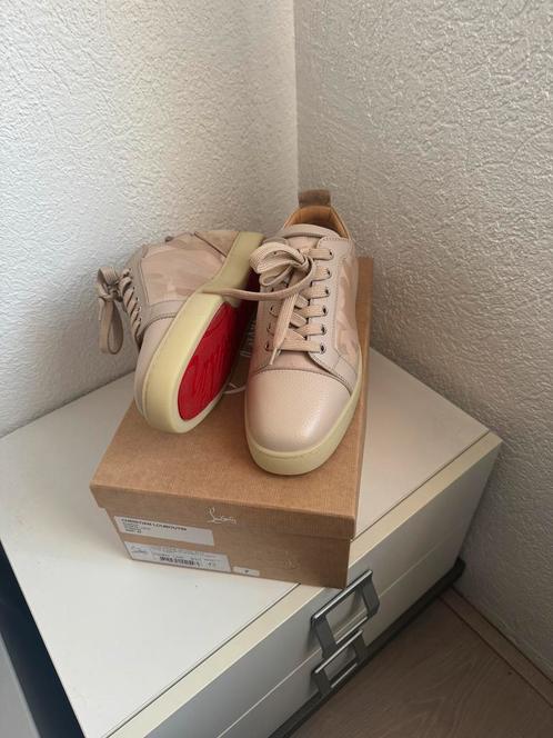 Christian Louboutin maat 42, Kleding | Heren, Schoenen, Nieuw, Sneakers of Gympen, Bruin, Ophalen of Verzenden