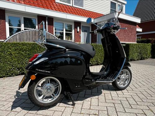 Vespa Primavera Elettrica 2024 (brommer), Fietsen en Brommers, Scooters | Vespa, Zo goed als nieuw, Overige modellen, Maximaal 45 km/u