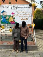 Spandoek 70 jaar getrouwd, Hobby en Vrije tijd, Feestartikelen, Ophalen of Verzenden, Zo goed als nieuw, Versiering, Geboorte of Huwelijk