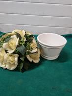 -	Kunst boeket in pot witte rozen, Ophalen of Verzenden, 'T Olde Gre-j, Info@toldegrej.nl, Endepoelstraat 20f Didam