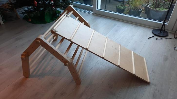 Ette tete Mopitri, houten klimrek met glijbaan, Pikler, Kinderen en Baby's, Speelgoed | Houten speelgoed, Zo goed als nieuw, Overige typen