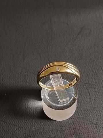Gouden ring met diamant beschikbaar voor biedingen