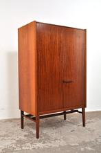 Vintage kast Mezulanik kast kledingkast mid century jaren 60, Huis en Inrichting, Ophalen of Verzenden, Gebruikt