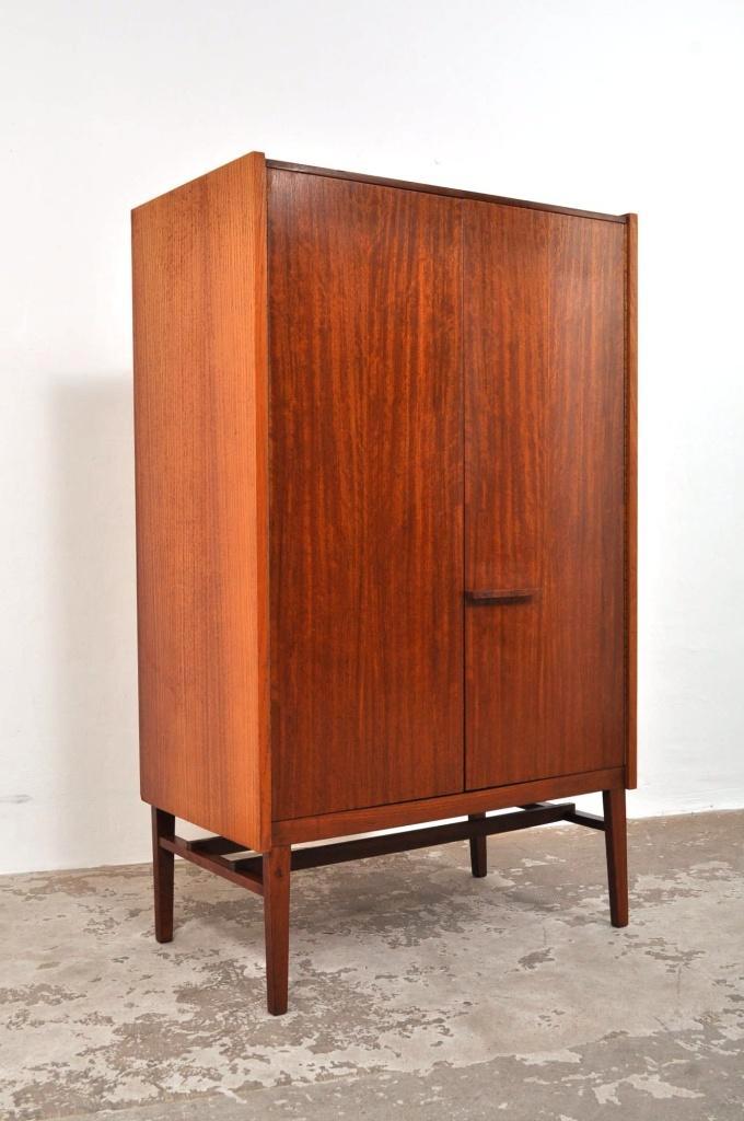 Vintage kast Mezulanik kast kledingkast mid century jaren 60, Huis en Inrichting, Kasten | Overige, Gebruikt, Ophalen of Verzenden