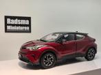 Toyota CH-R ( Izoa ) - Rood - 1:18 Paudi dealermodel, Hobby en Vrije tijd, Modelauto's | 1:18, Auto, Nieuw, Paudi, Ophalen of Verzenden