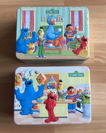 2 Sesamstraat blikken Douwe Egberts en Pickwick beschikbaar voor biedingen