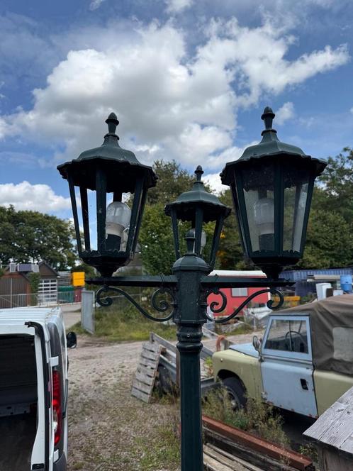 Klassieke 3-arms Lantaarn, Tuin en Terras, Buitenverlichting, Gebruikt, Staande lamp, Aluminium, 50 tot 250 watt, Netvoeding, Waterbestendig