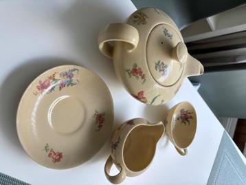 Vintage theeservies Petrus Regout Maastricht – 1941 (complee beschikbaar voor biedingen