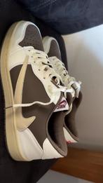 Travis scott jordan low, Ophalen of Verzenden, Zo goed als nieuw, Zwart