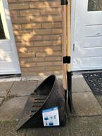 Mestboy met hark, Dieren en Toebehoren, Ophalen, Zo goed als nieuw, Overige soorten