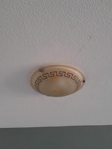 Plafond lampen beschikbaar voor biedingen
