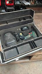 Accuboor machine. 2 accu’s en lader, Doe-het-zelf en Verbouw, Gereedschap | Boormachines, Ophalen, Gebruikt, Boor- en Schroefmachine