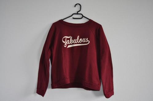 bordeaux trui met tekst (fabulous), Kleding | Dames, Truien en Vesten, Zo goed als nieuw, Maat 38/40 (M), Rood, Ophalen of Verzenden