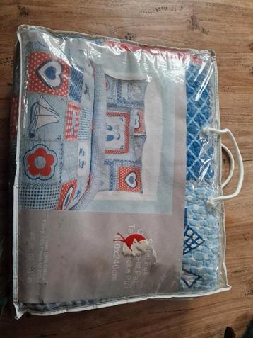 Nieuwe Sprei Hollands Thema 140x240cm beschikbaar voor biedingen