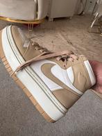 AIR JORDAN 1 ELEVATE HIGH DESERT ZGAN, Kleding | Dames, Schoenen, Nike Air Jordan, Wit, Ophalen of Verzenden, Sneakers of Gympen