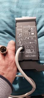 Oplader voor scootmobiel, Ophalen of Verzenden, Gebruikt