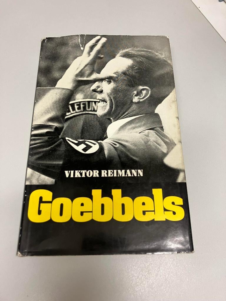 Goebbels Viktor Reinann, Ophalen of Verzenden, Tweede Wereldoorlog, Gelezen, Algemeen