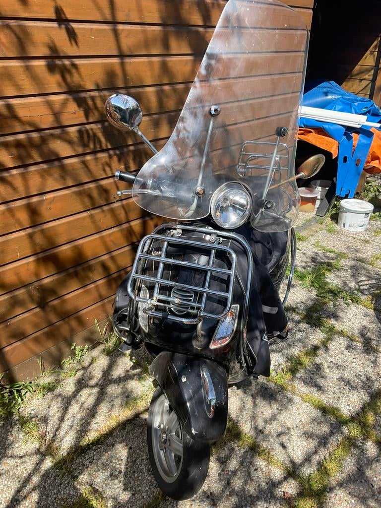 Vespa LX, Gebruikt, Benzine, Vespa LX, Maximaal 25 km/u