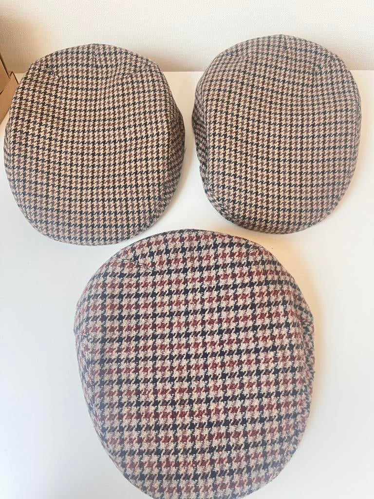 3 x platte petten Nieuw Cashmere maat xxl, Ophalen of Verzenden, Nieuw