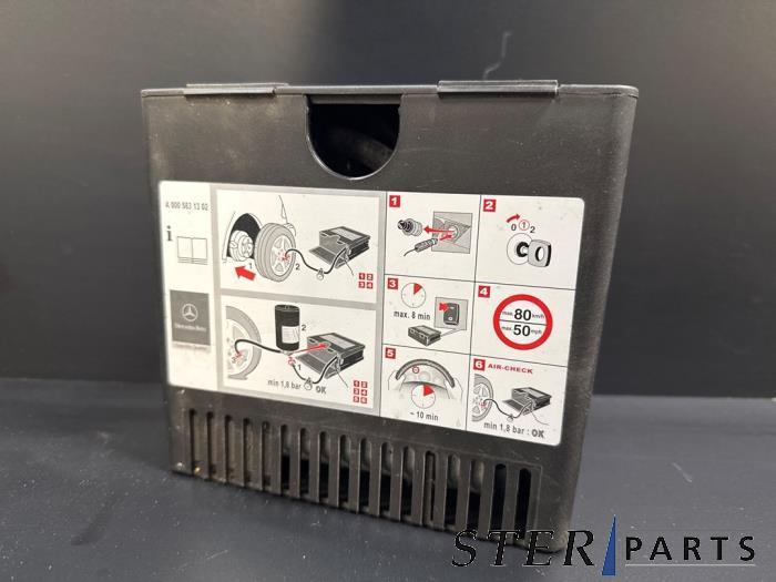 Bandenpomp van een Mercedes Vito, Gebruikt, -, Ophalen of Verzenden, -