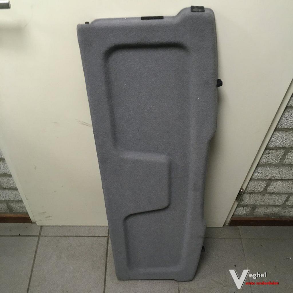 Hyundai Matrix 1.6 B5 drs 2005  Wagennr 2500013  Hoedenplank