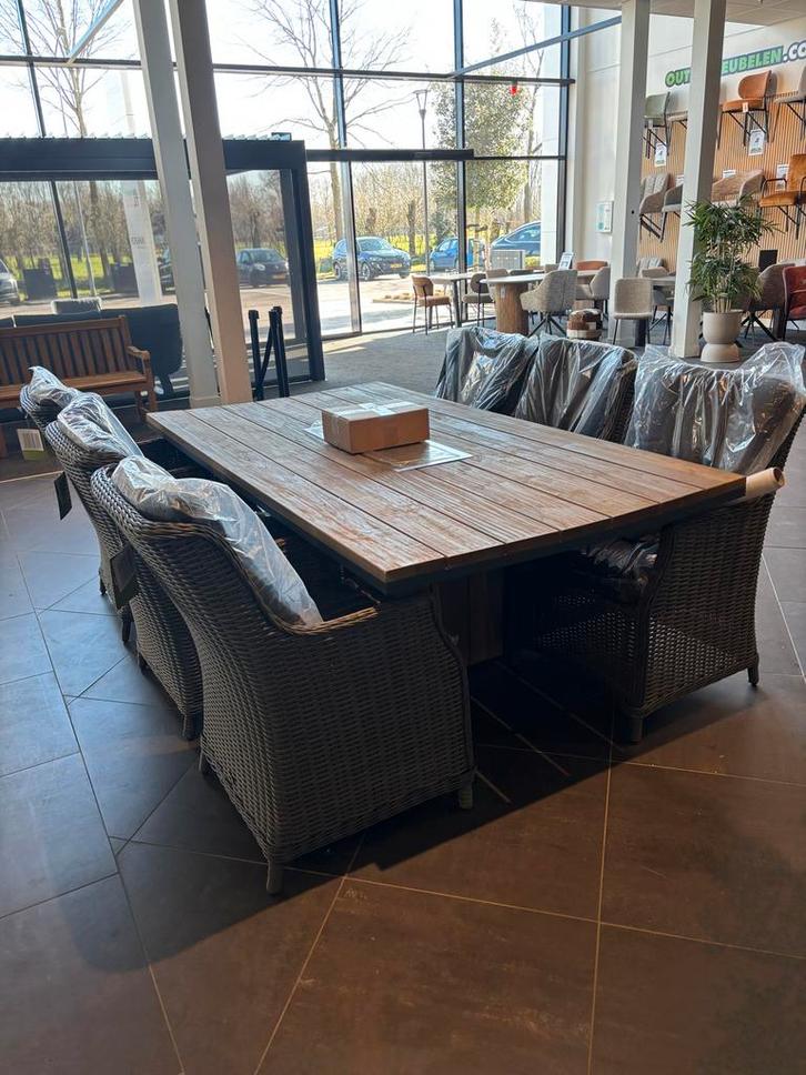 Vuurtafel Teak met 6 Wickerstoelen - Nieuw, Tuin en Terras, Vuurtafels, Nieuw, Ophalen of Verzenden