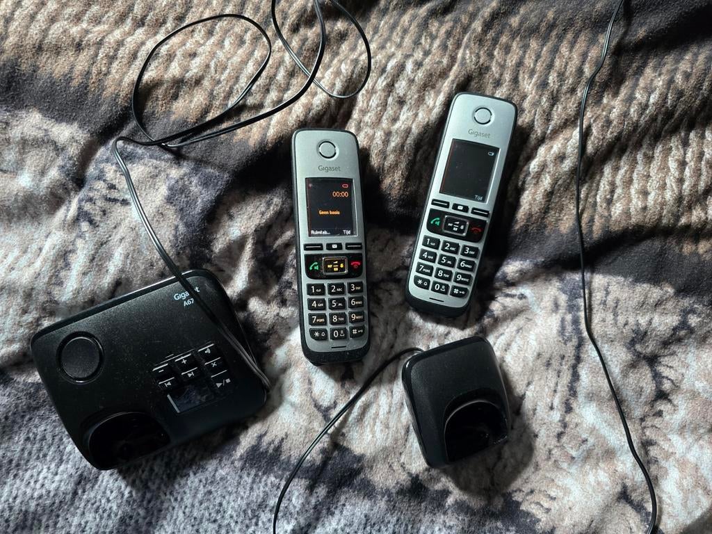 Gigaset A670a met extra telefoon, Ophalen of Verzenden, Zo goed als nieuw, 2 handsets