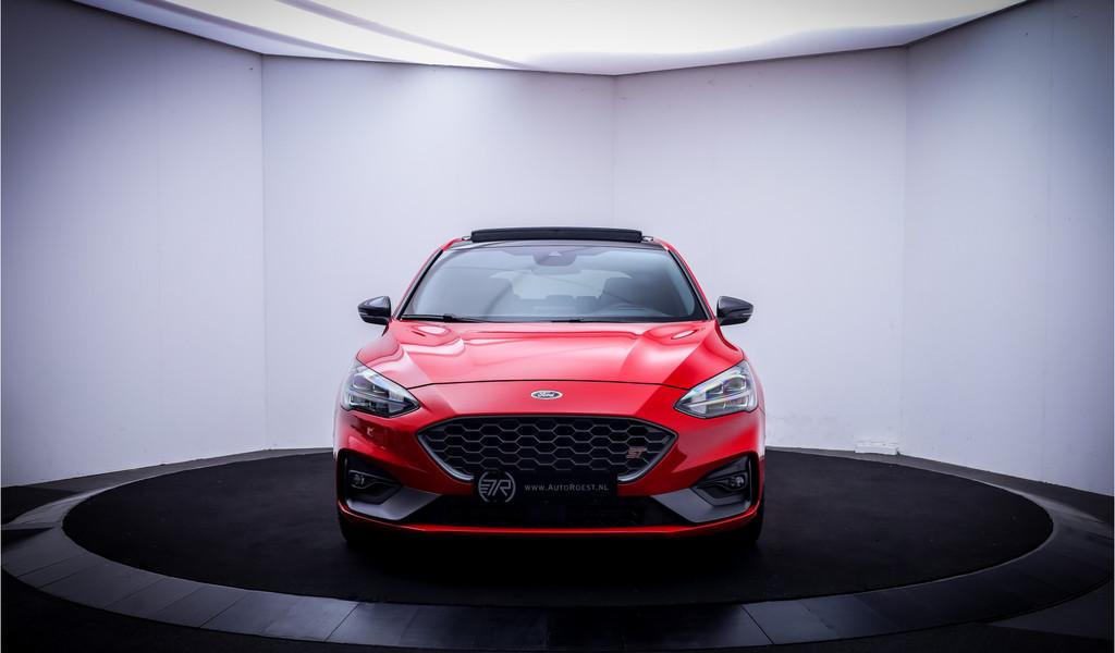 Ford Focus 2.3 280Pk Aut ST-3 Performance Pack PANO | HEAD U, Auto's, Ford, Adaptive Cruise Control, Gebruikt, Zwart, 4 cilinders
