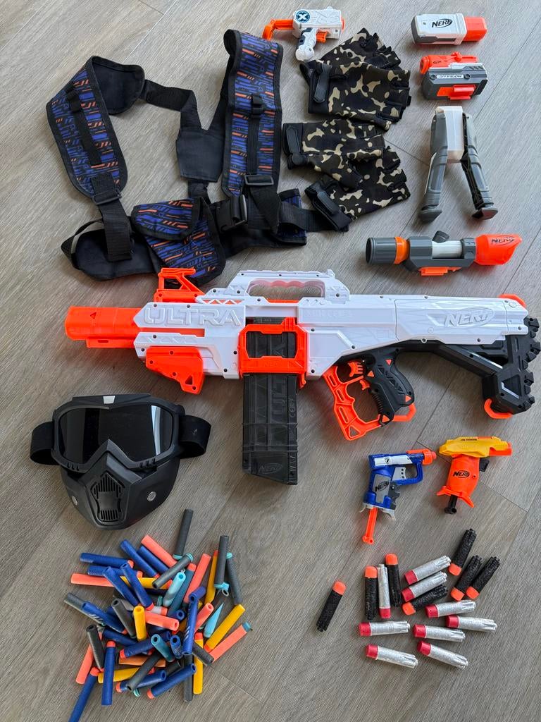 Nerf Ultra Select Blaster Set met Accessoires en Munitie, Ophalen of Verzenden, Zo goed als nieuw