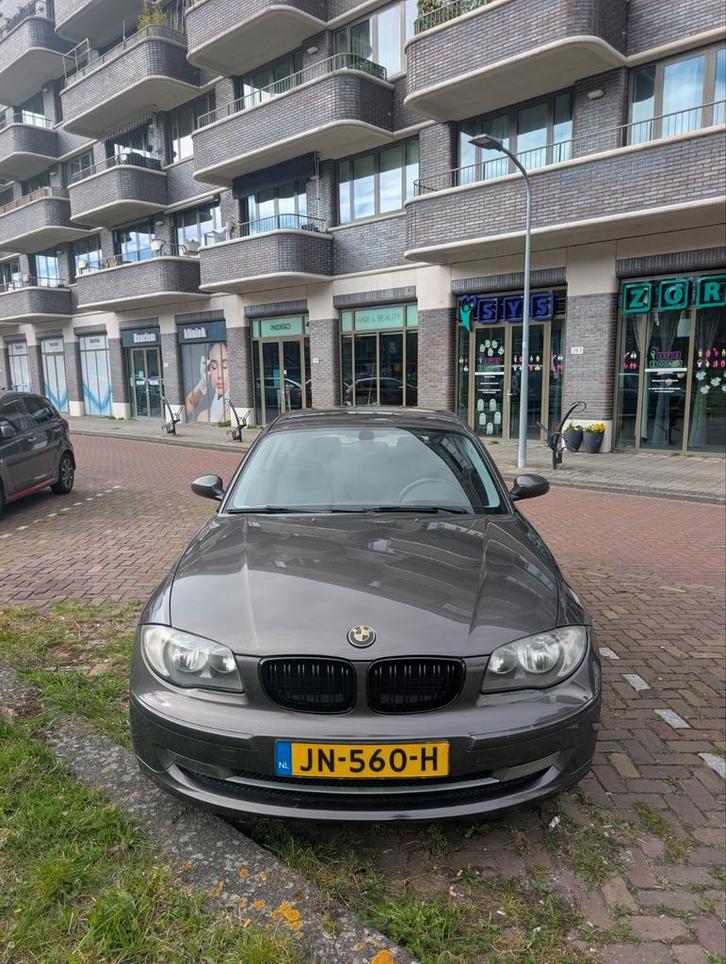 BMW 1-Serie 2009 116I, Auto's, BMW, Particulier, 1-Serie, Airconditioning, Centrale vergrendeling, Elektrische buitenspiegels