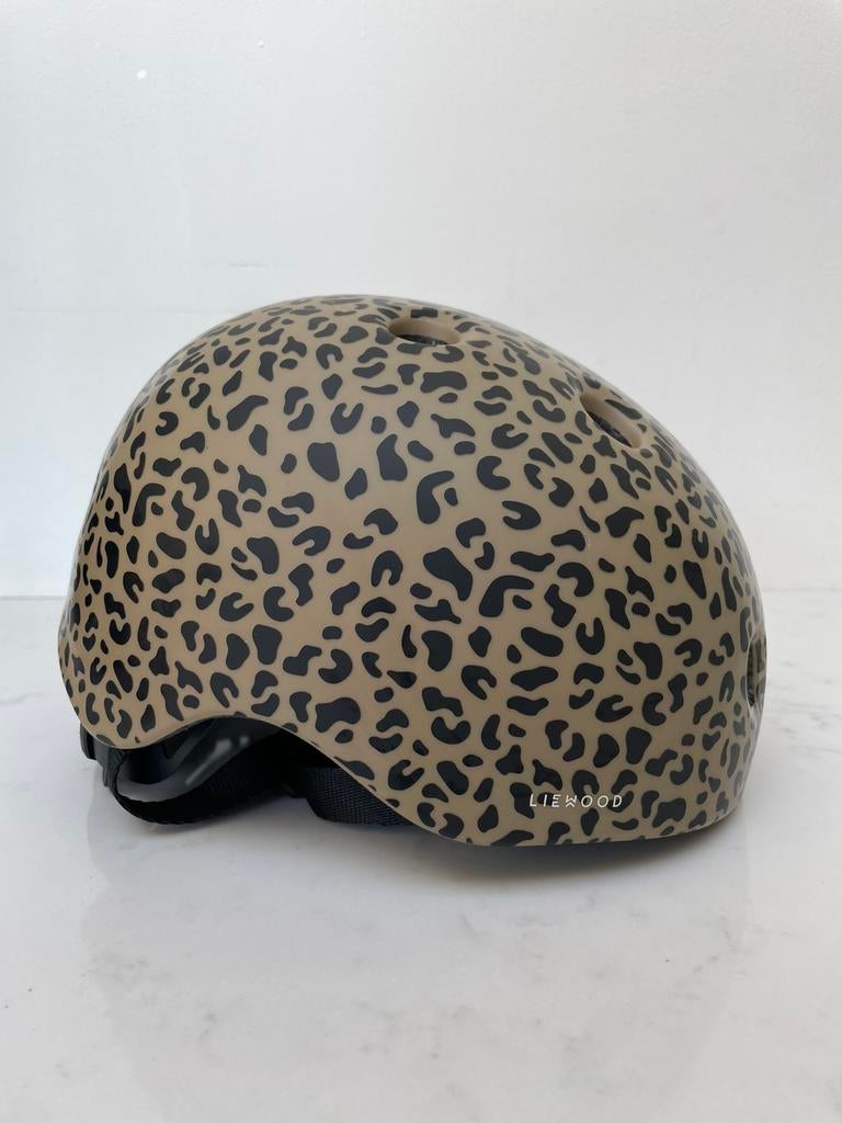 Liewood kinder helm Hilary - Panter Print - maat S, Fietsen en Brommers, Ophalen of Verzenden, Zo goed als nieuw, S, Jongen of Meisje