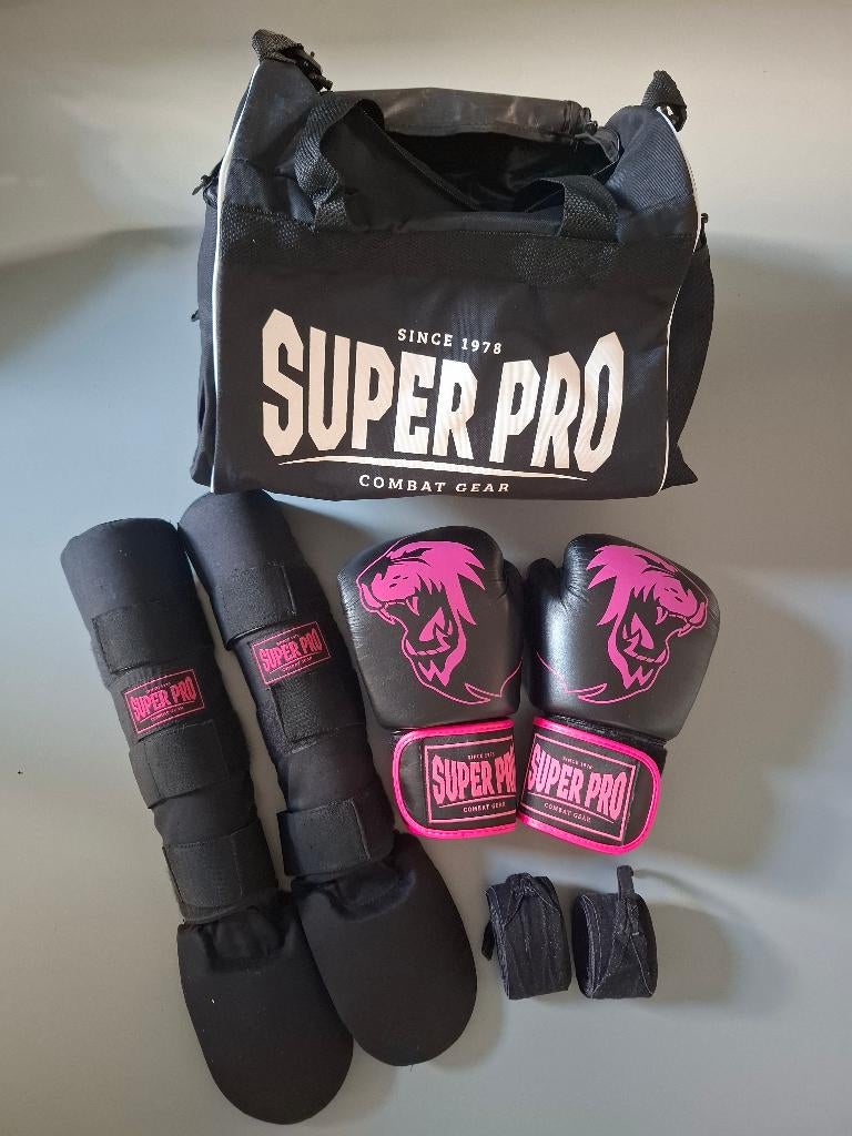 Kickboksen spullen, Ophalen, Zo goed als nieuw, Bokshandschoenen