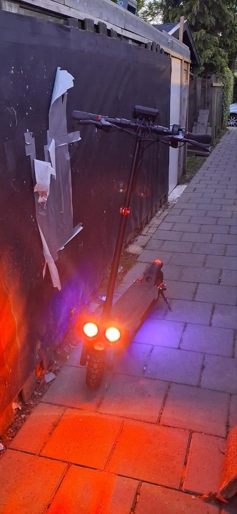 Te koop elektrische step ix4  met LED verlichting, Ophalen of Verzenden, Elektrische step (E-scooter)