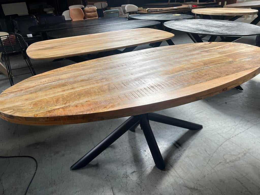 Eettafel ovaal 200cm Mangohout naturel, Huis en Inrichting, Info@savoireinteriors.com, 100 tot 150 cm, Ophalen of Verzenden, Vijf personen of meer
