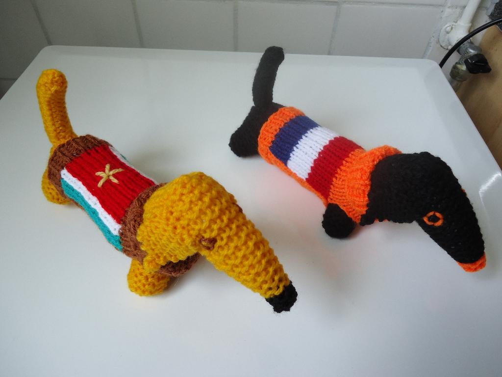 GEBREIDE TEKKEL, Hobby en Vrije tijd, Breien en Haken, Ophalen of Verzenden, Nieuw, Breien, Naald