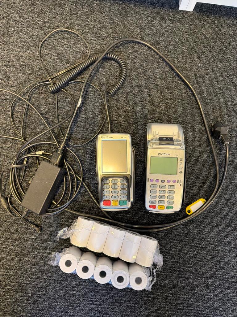 Verifone Vx 520 pinautomaat met accessoires en bonrollen, Ophalen of Verzenden