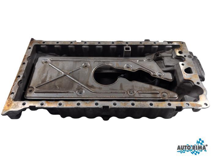 Carterpan van een Volvo V70