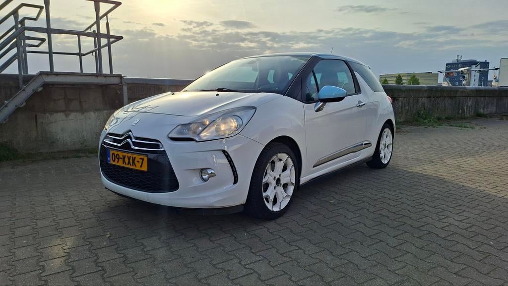 Citroën DS3 1.6 turbo Sport Chic leder, Auto's, Citroën, 15 km/l, Handgeschakeld, 570 kg, Particulier