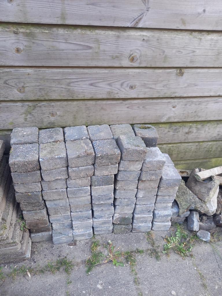 GRATIS Klinkers 10x10x6 cm., Ophalen, Gebruikt, Beton, Klinkers