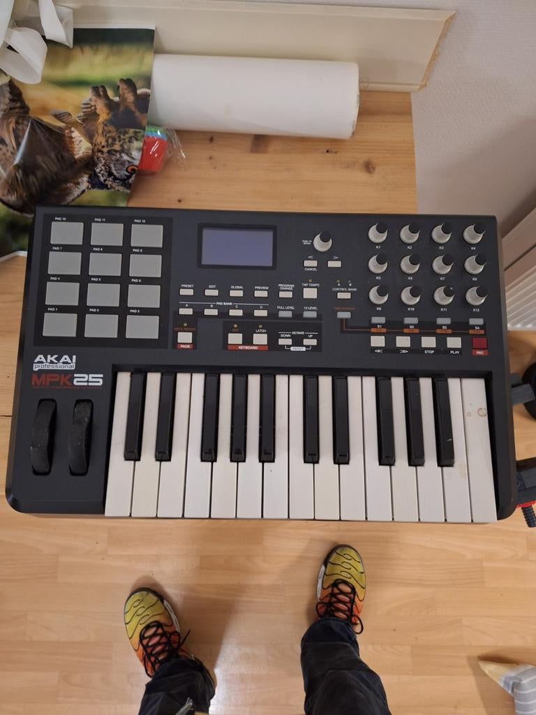 Akai mpk25, kom maar halen., Muziek en Instrumenten, Ophalen of Verzenden