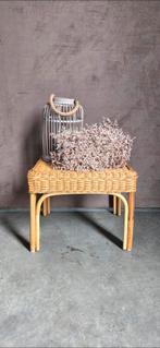 Rieten Rotan Kruk Poef - Vintage Bijzettafel, Huis en Inrichting, Ophalen, Gebruikt, Overige materialen