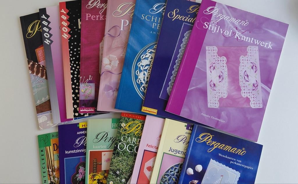 PERGAMANO Boeken en Boekjes, Ophalen of Verzenden