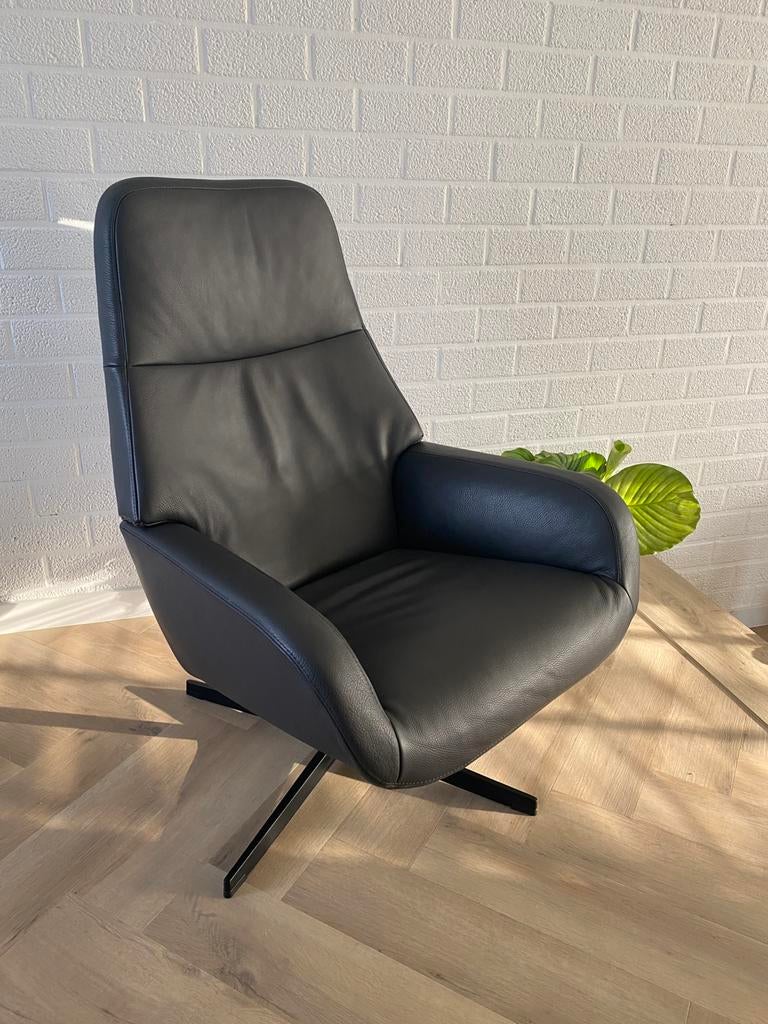 Montel Fauteuil (Leer), Ophalen, Zo goed als nieuw, 50 tot 75 cm, Leer