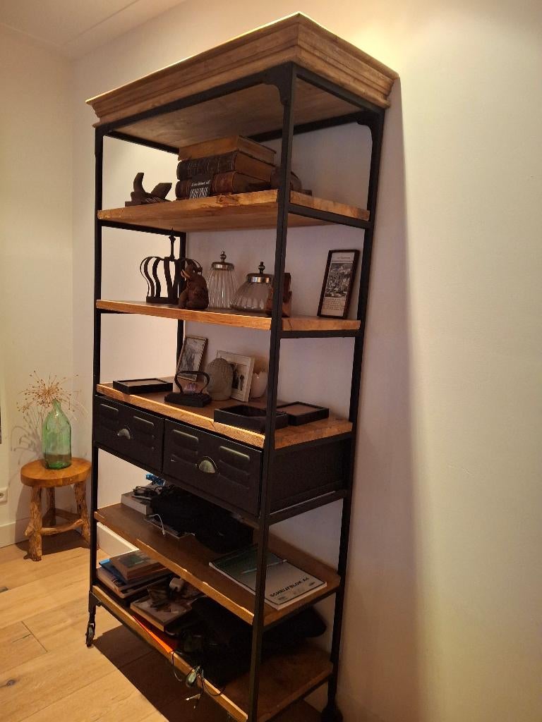 Mooie industriële kast, Huis en Inrichting, Kasten | Overige, Ophalen, Zo goed als nieuw