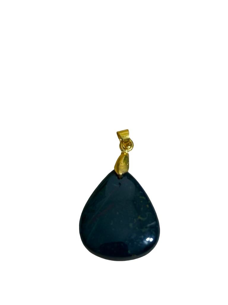 Bloedsteen hanger in druppelvorm met roestvrijstalen oog, Overige voorstellingen, Nieuw, Ophalen of Verzenden, Steen of Mineraal