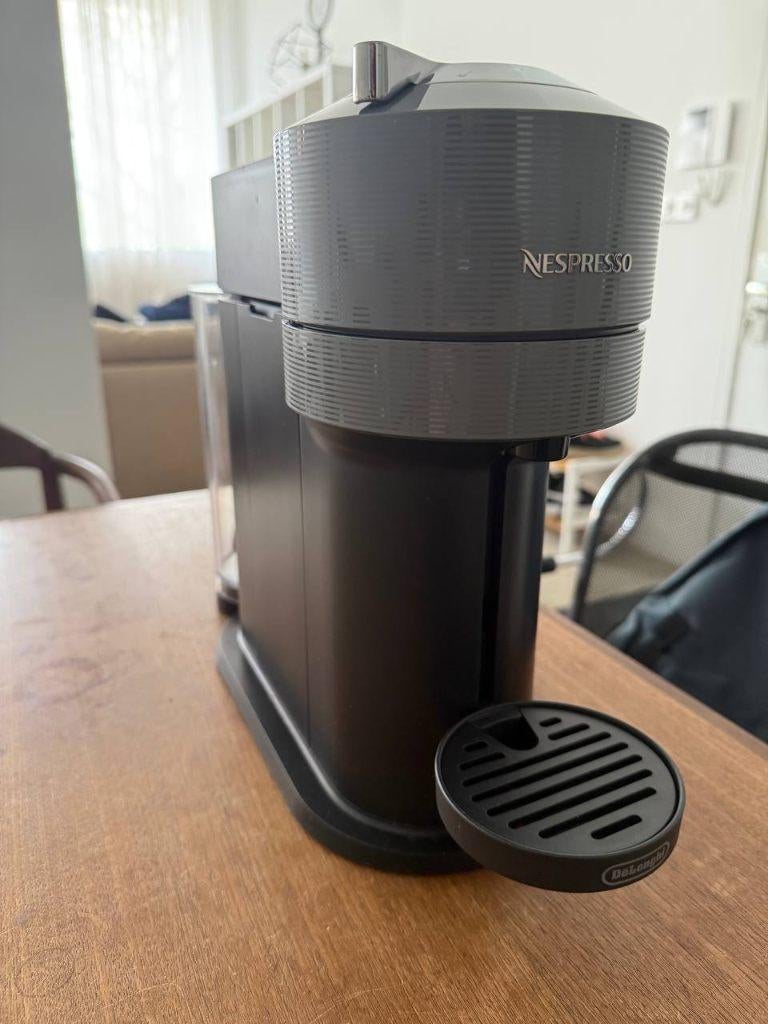 DeLonghi Nespresso Vertuo next, Ophalen, Koffiemachine, Zo goed als nieuw, 2 tot 4 kopjes